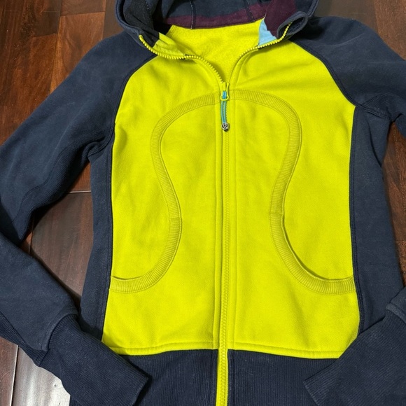 Lululemon Scuba Hoodie Full Zip Women’s Size 6 Yellow And Navy W4A60S Cotton - Picture 2 of 6